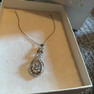 Kay Jewelers BEAUTIFUL Necklace. NEW